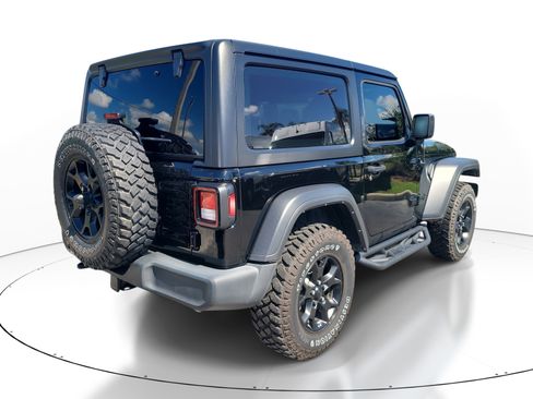 Used 2022 Jeep Wrangler Sport AWD/4WD image 4