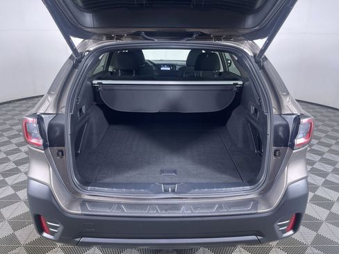 Used 2022 Subaru Outback Premium image 25