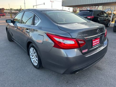 Used 2016 Nissan Altima 2.5 S w/ Power Driver Seat Package image 3