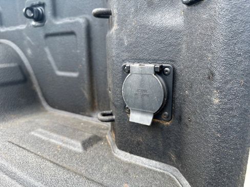 Used 2024 GMC Sierra 1500 Pro w/ Pro Value Package image 5