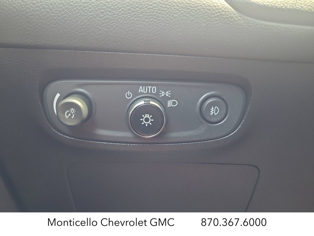 Certified 2022 Buick Encore GX Essence w/ Experience Buick Package FWD image 18