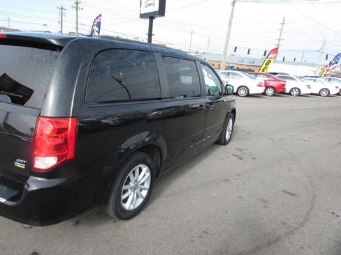 Used 2015 Dodge Grand Caravan SXT image 44
