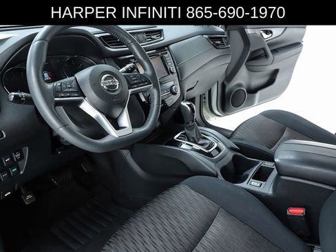 Used 2017 Nissan Rogue SV AWD/4WD image 58