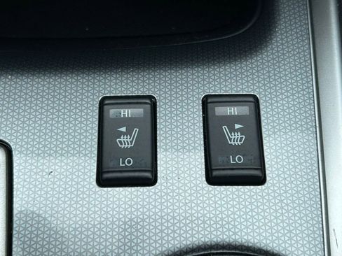 Used 2019 Nissan Pathfinder SL image 32