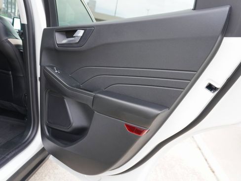 Certified 2022 Ford Escape Titanium image 22