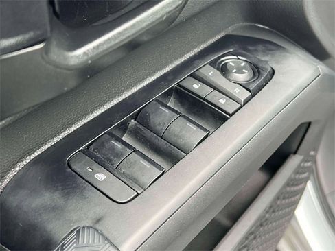 Certified 2025 Toyota Tacoma SR5 w/ SR5 Upgrade Package image 21