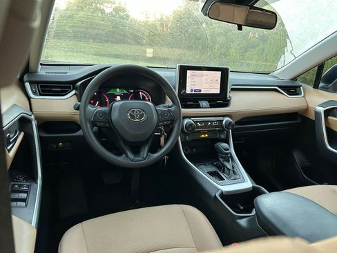 Used 2024 Toyota RAV4 LE image 12