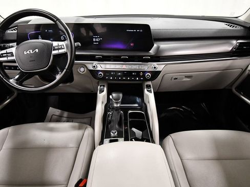 Used 2023 Kia Telluride S FWD image 3