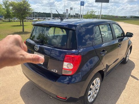Used 2012 Scion xD image 5