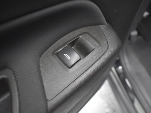Used 2023 Chevrolet Equinox RS AWD/4WD image 10