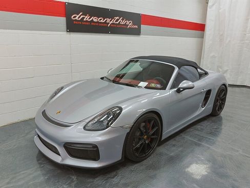 Used 2016 Porsche Boxster Spyder RWD image 37