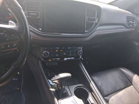 Used 2024 Dodge Durango GT AWD/4WD image 15