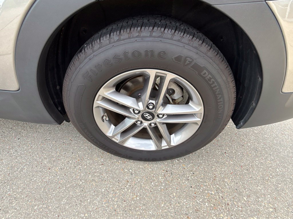 Used 2017 Hyundai Santa Fe Sport FWD image 28