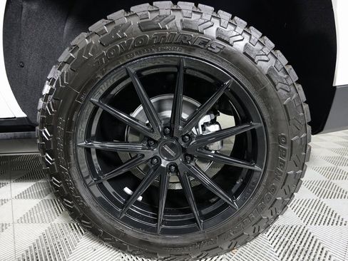 Used 2026 GMC Yukon Denali w/ Sun & Power Step Package image 45