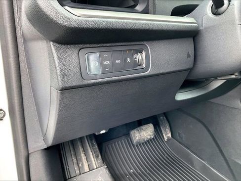 New 2026 Chevrolet Traverse LT image 32