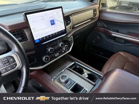 Used 2023 Ford Expedition Max Limited RWD image 18
