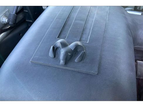 Used 2016 RAM 1500 ST w/ SXT Appearance Group image 33