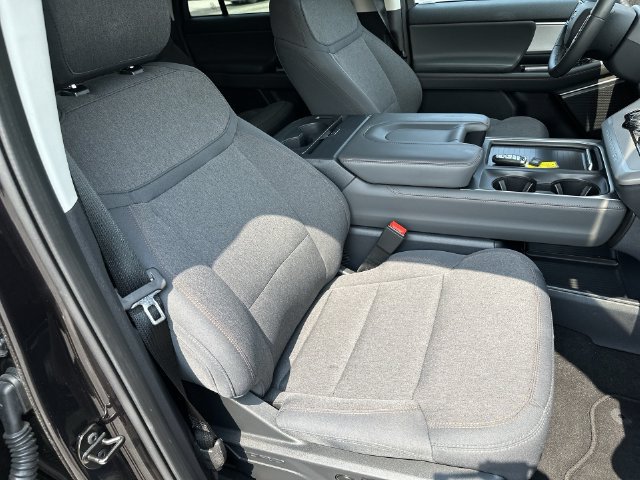 Used 2025 Ford Expedition Max Active AWD/4WD image 29