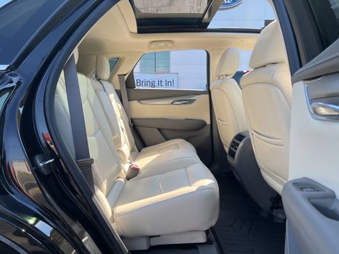 Used 2018 Cadillac XT5 Luxury w/ Driver Awareness Package FWD image 56