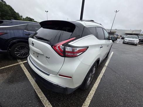 Used 2018 Nissan Murano SV w/ Cargo Package FWD image 2
