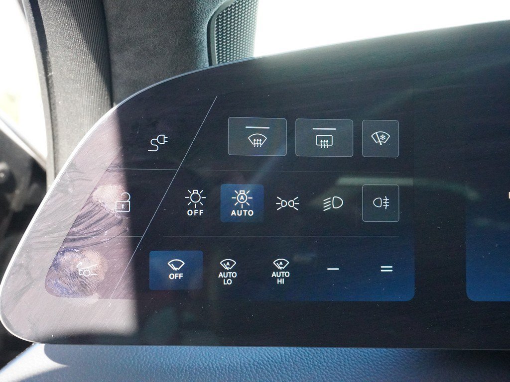 Used 2024 Lucid Air Touring AWD/4WD image 37