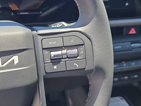 New 2027 Kia Seltos S FWD image 30