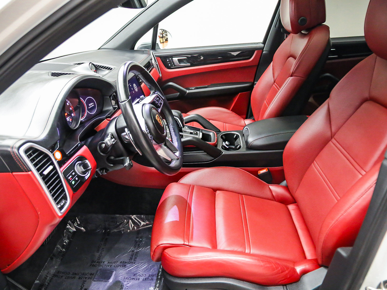 Certified 2023 Porsche Cayenne AWD/4WD image 22