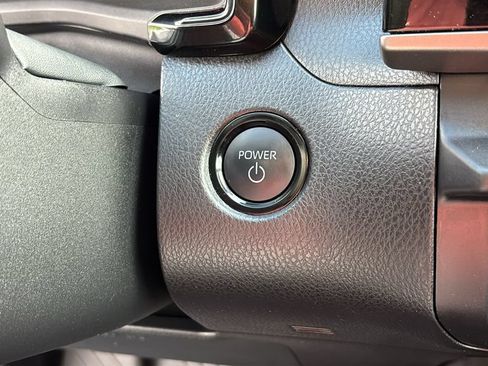 Used 2025 Toyota Camry LE FWD image 14