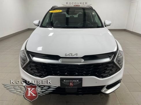 Used 2025 Kia Sportage SX image 2