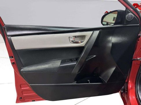 Used 2019 Toyota Corolla LE image 22