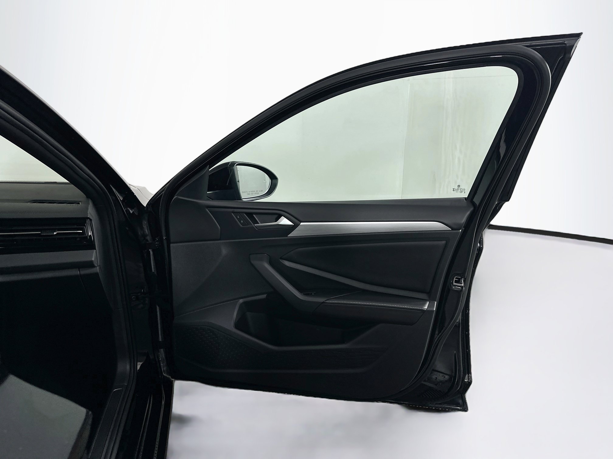 Used 2025 Volkswagen Jetta Sport FWD image 30