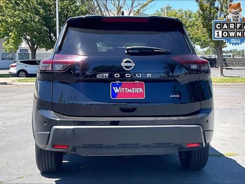 Used 2024 Nissan Rogue S AWD/4WD image 4