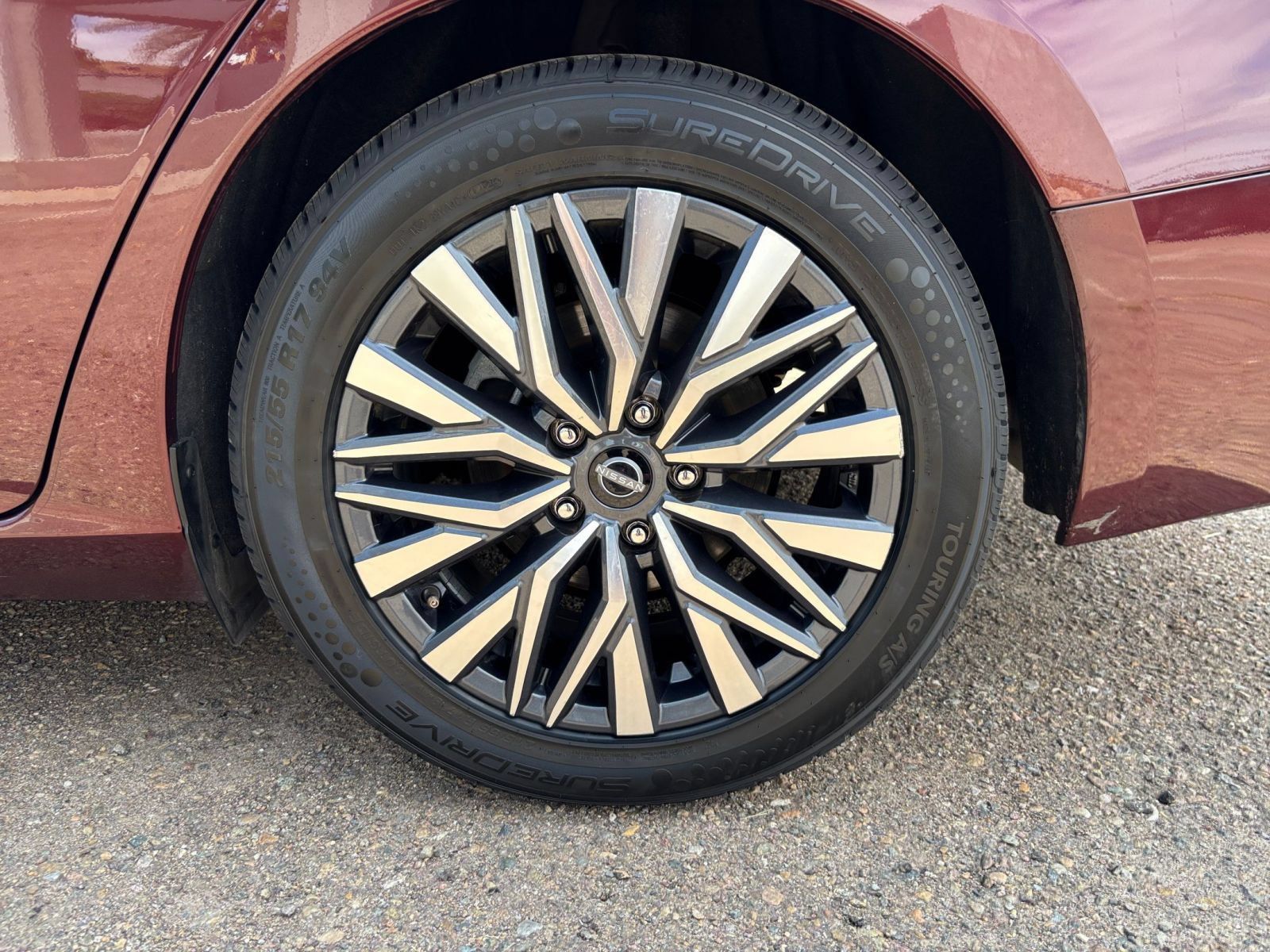 Used 2025 Nissan Altima 2.5 SV FWD image 29