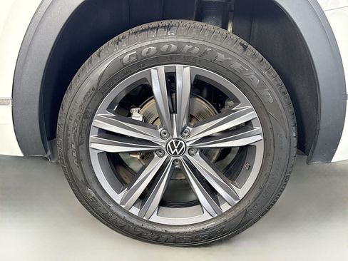 Used 2021 Volkswagen Atlas SE FWD image 36