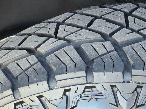 Used 2020 Chevrolet Silverado 2500 Custom w/ Custom Value Package image 28