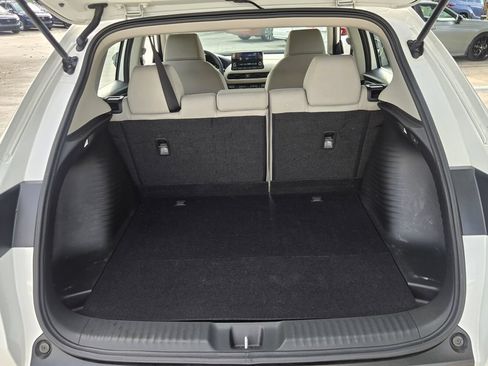 Used 2023 Honda HR-V LX image 14