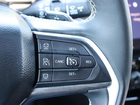 Used 2024 Jeep Grand Cherokee Limited 4xe AWD/4WD image 32