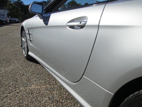 Used 2015 Mercedes-Benz SL 550 image 6