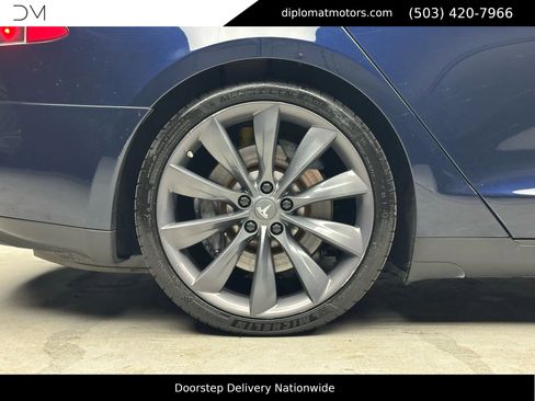 Used 2013 Tesla Model S Performance image 38