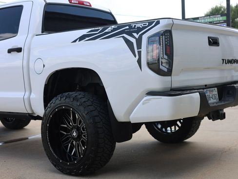 Used 2014 Toyota Tundra SR5 w/ SR5 Upgrade Package RWD image 5
