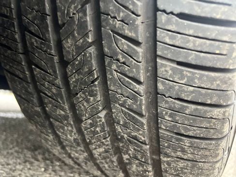 Used 2017 Lincoln MKZ Select w/ Select Plus Package image 13