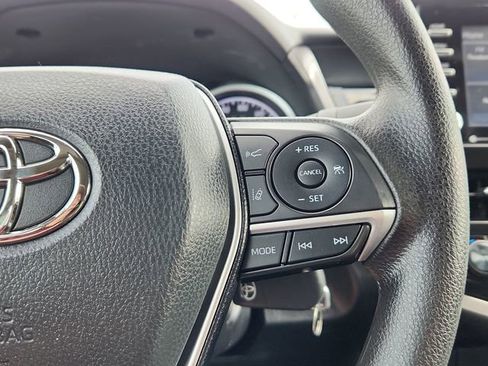 Used 2022 Toyota Camry LE image 36