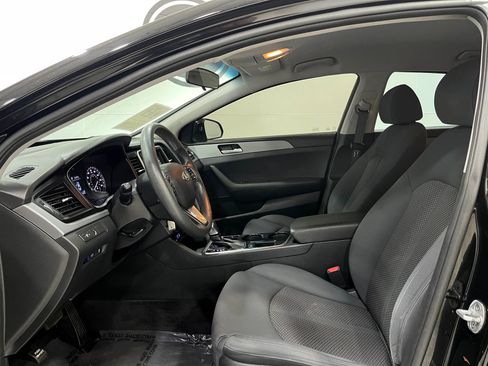 Used 2018 Hyundai Sonata SE FWD image 11