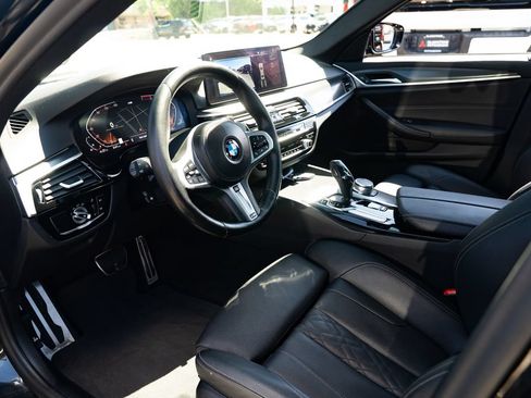 Used 2021 BMW 530i xDrive w/ M Sport Package AWD/4WD image 21