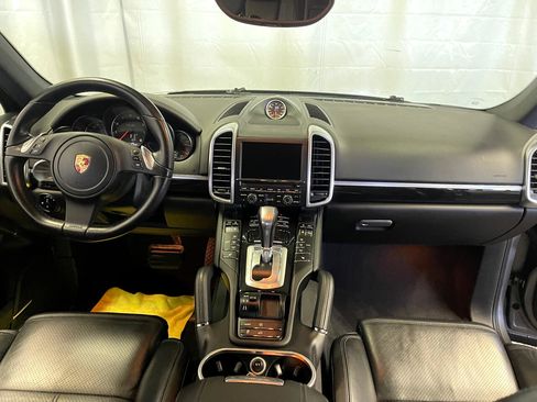 Used 2012 Porsche Cayenne image 30