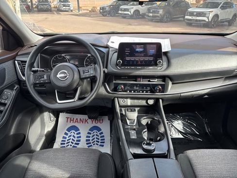 Used 2023 Nissan Rogue SV image 27