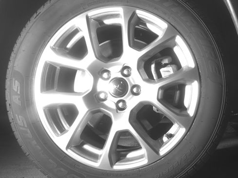 Used 2025 Jeep Compass Limited image 13