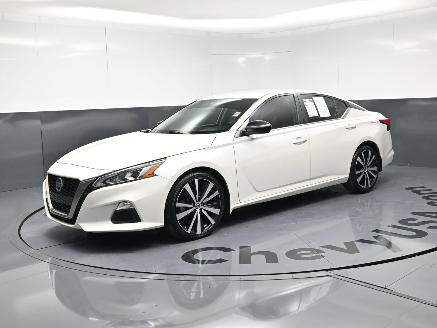 Used 2020 Nissan Altima 2.5 SR FWD image 11