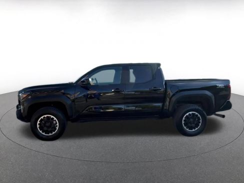 Used 2024 Toyota Tacoma TRD Off-Road AWD/4WD image 8