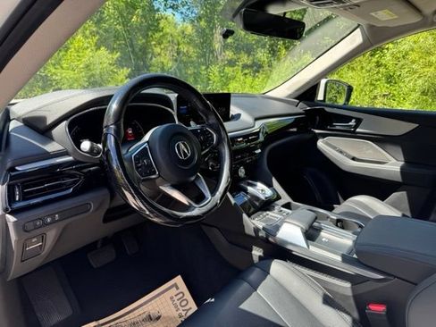 Used 2024 Acura MDX FWD image 9